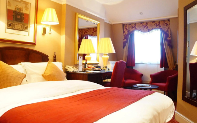 Colonnade Hotel London
