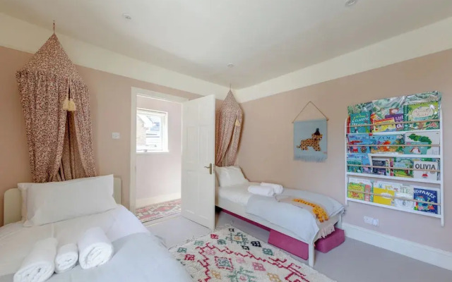 Beautiful Family-Friendly 3BD House - North Sheen