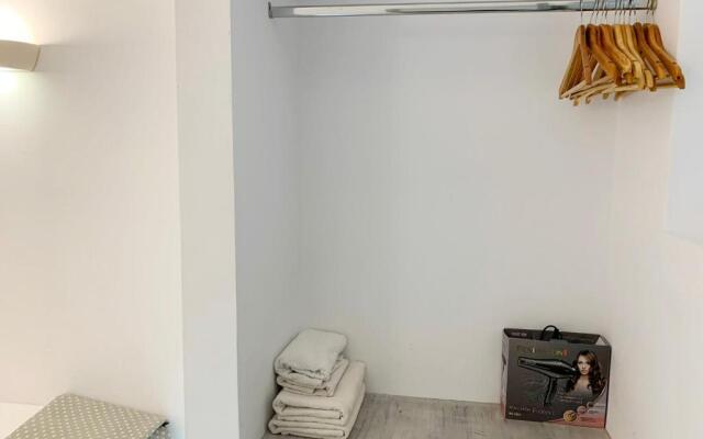 Poli Cave House - Fira Santorini