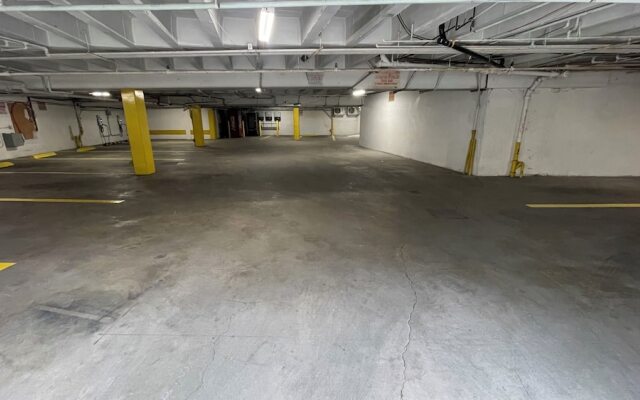 Quintessence ApartHotel