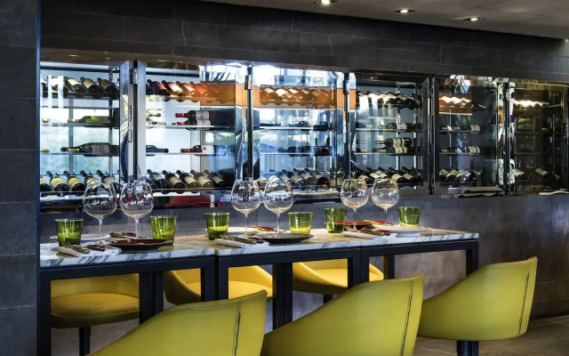 Pullman Paris Tour Eiffel Hotel