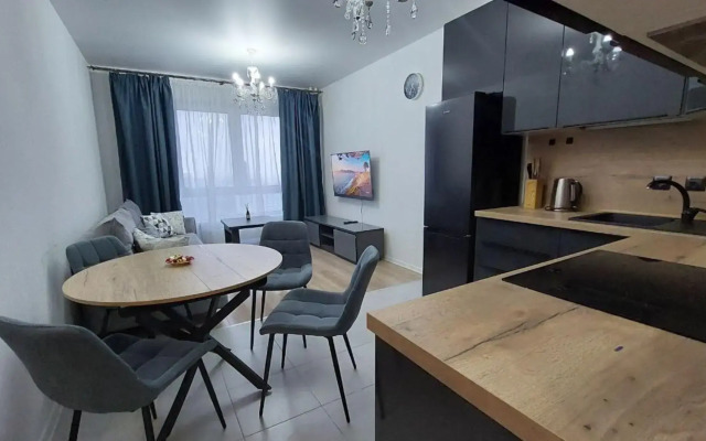 Apartments on 13 Lobnenskaya street, building 3