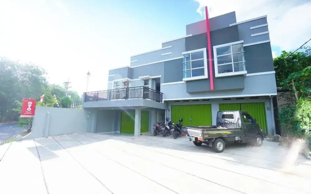 Oyo 1064 Manado Airport Residence