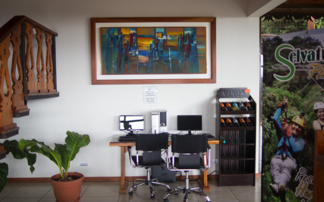 Ficus Sunset Suites