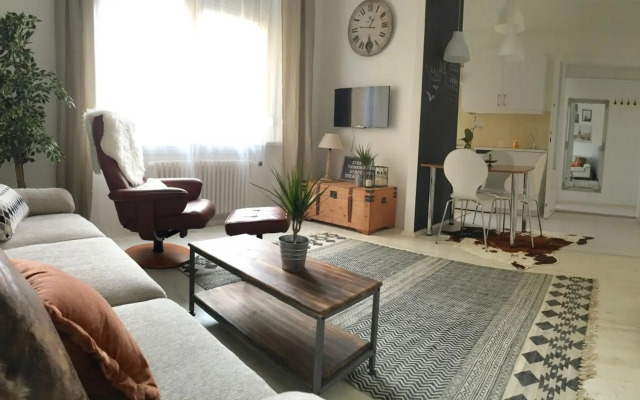 Standard Apartment by Hi5 - Károly 23.