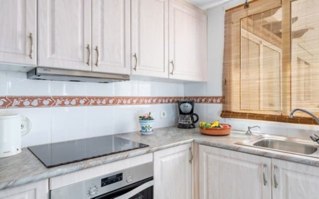 Apartment - 2 Bedrooms with Pool, WiFi and Sea views - 107869