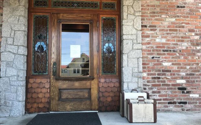 The Inn at Tough City