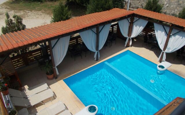 Kipos Resort