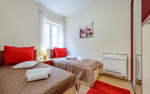 Villa Pave / Six Bedrooms H1