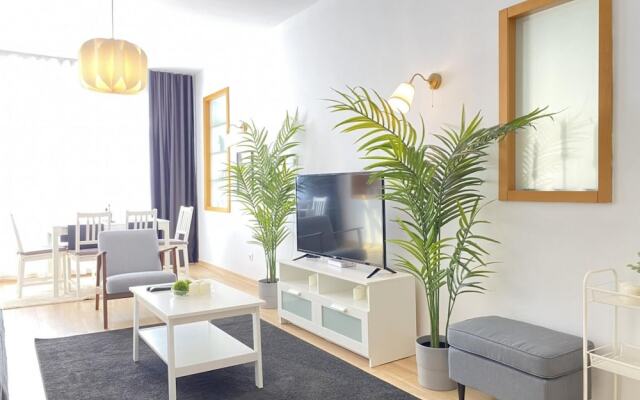 Stylish Flat Near Bagdat Street in Kadikoy