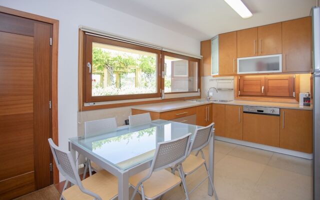 Liiiving  Caminha Countryside Pool House