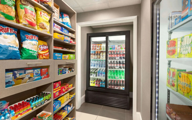 La Quinta Inn & Suites by Wyndham Dublin