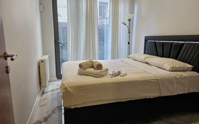 Perfect Residence Taksim with pool