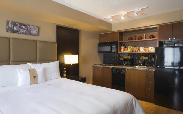Pantages Hotel Downtown Toronto