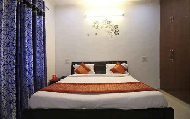 OYO 7526 near Artemis Hospital