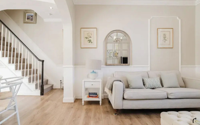 Stylish Townhouse Annexe Cheltenham
