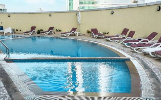 Cosmos Living Goldcrest Executive