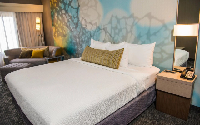 Courtyard by Marriott Erie