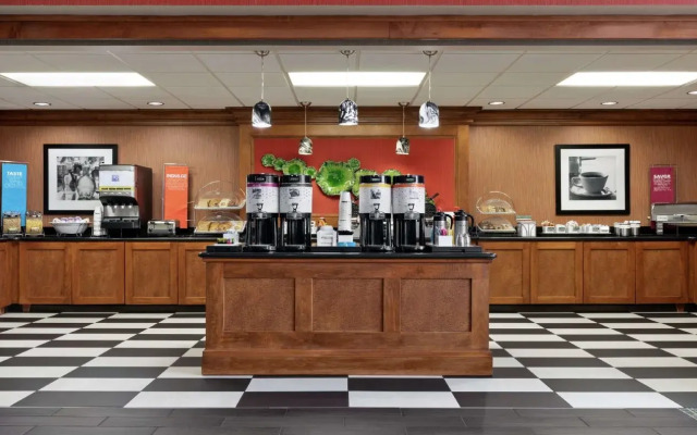 Hampton Inn & Suites Frederick-Fort Detrick