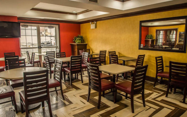 Quality Suites NYC Gateway