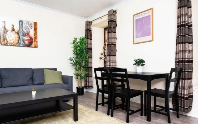 2 Bed Flat-ground Floor-parking
