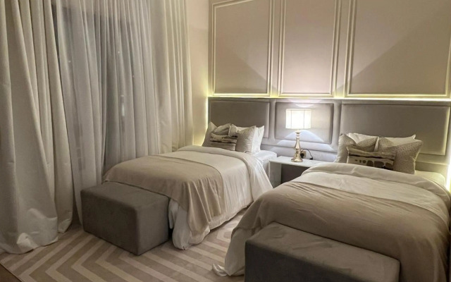 The Key - Luxury Apartment