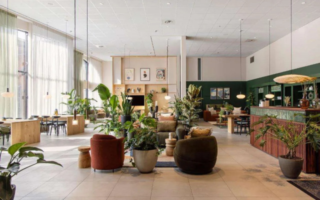 Cove - Centrum, Passage