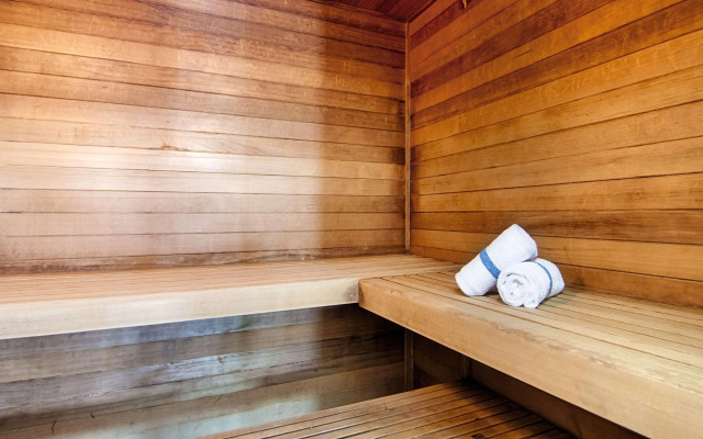 Best Western Plus Sparta Trail Lodge