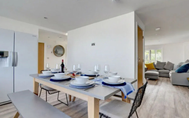 Beach House 13626