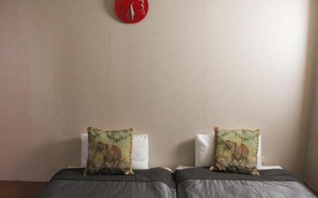 Easy Stay Ximen Guest House