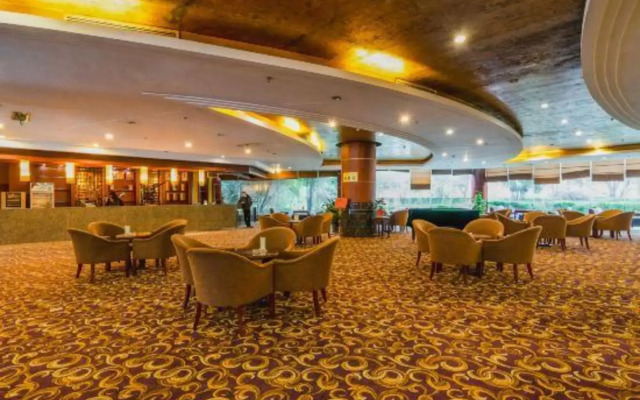 Zhejiang Crown Holidy Hotel