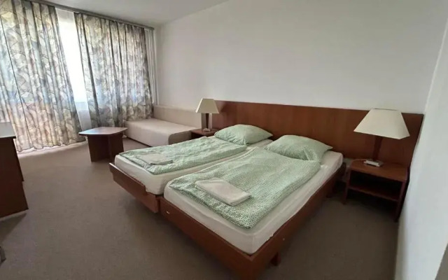 Hotel Aranypart