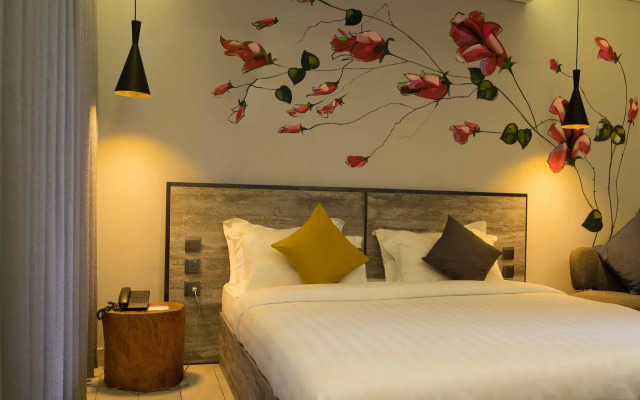 Urbano Hotel By Roots