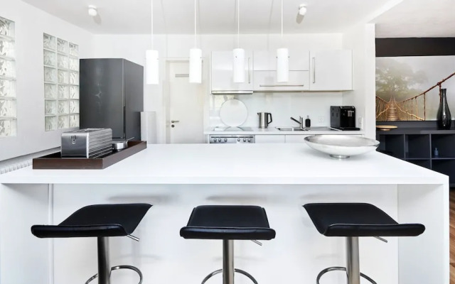 Kliniknahe 2-Zimmer Whg, große Terrasse im Grünen