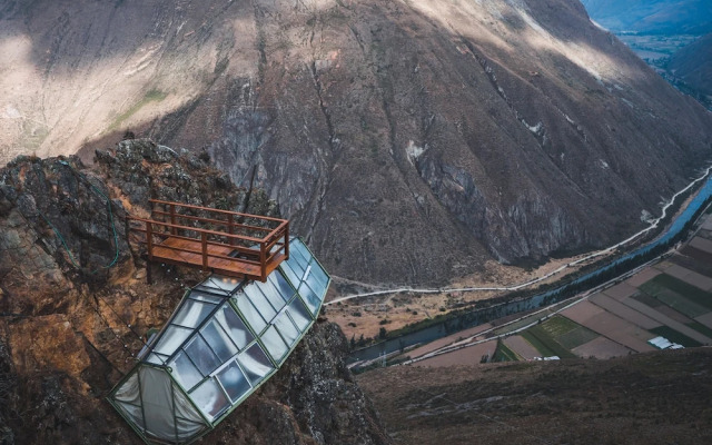 Vertical Sky Luxury Suites