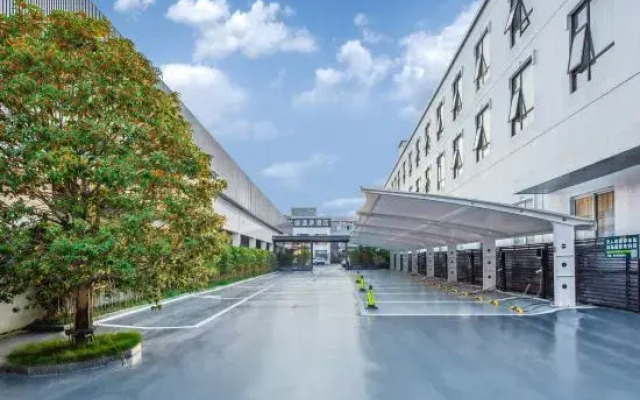 Morland Hot Spring Hotel(Ningbo Chunxiao ）