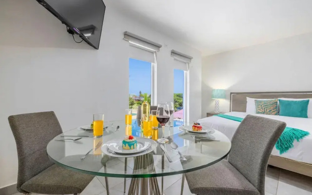 Turibana Plaza Suite 2