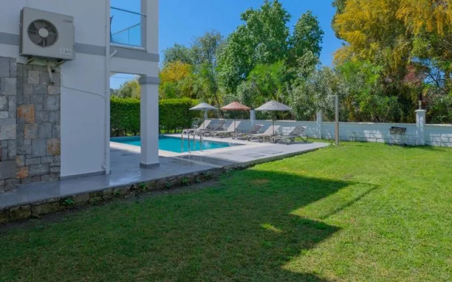 Villa Almira 2