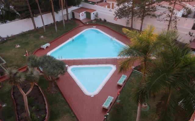 Sunny Suite Tanife by Yumbo