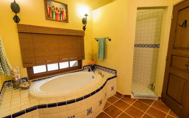 Casa Barcelona 2 BR by Casago