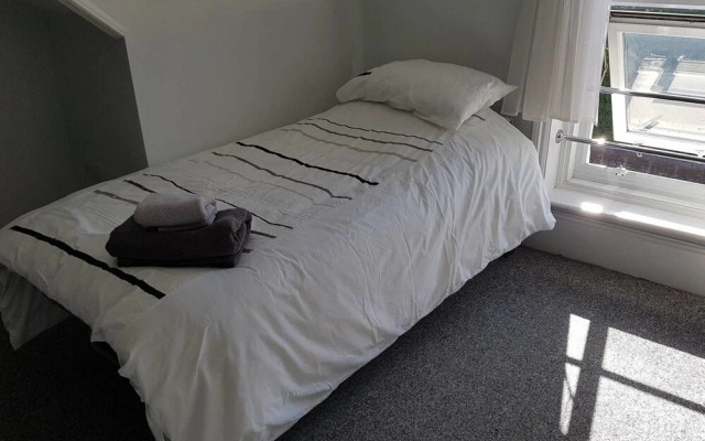 Sleeps 6 Fantastic Views