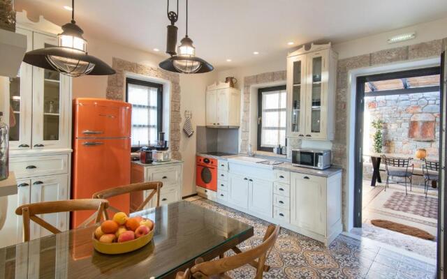 Polismata - Private Residences