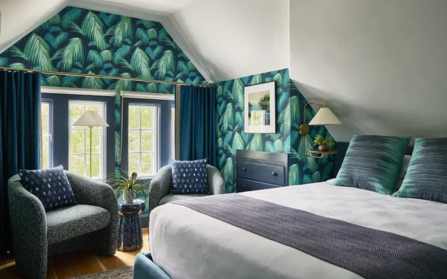 The Coco, The Edgartown Collection