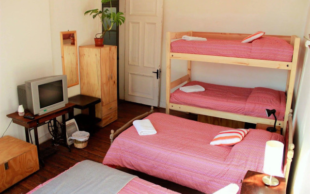 Casa Volante Hostal - Hostel