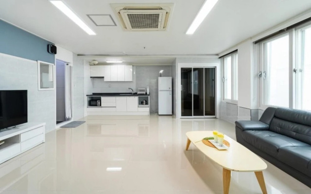 Geojedo Aquarius Dumo Spa Pension