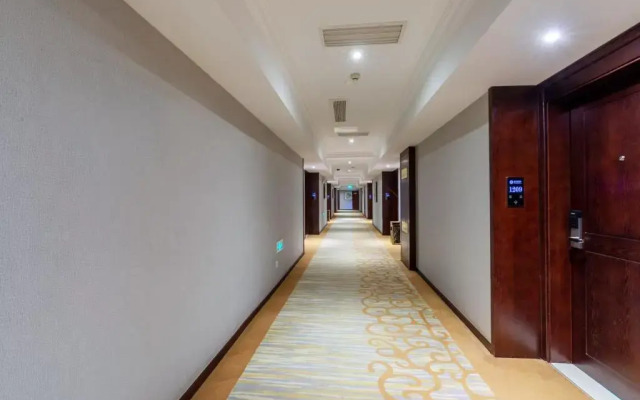 Huzhou Wealth Hotel