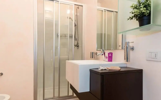 JOIVY Lake Como Waterfall House