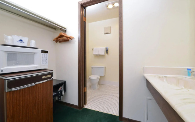 Americas Best Value Inn La Crosse