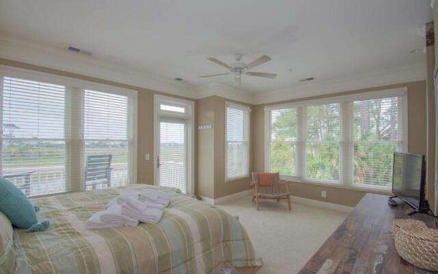 New Rental! Commanding Views of the Marsh, Skull Inlet and the Atlantic