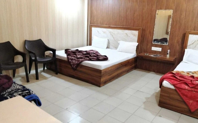 Hotel Saini Home Stay